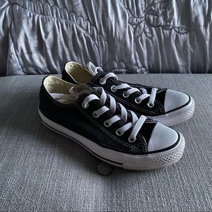 Converse black size 5